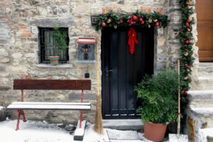 Outdoor Christmas Decorations at an Italian Cottage